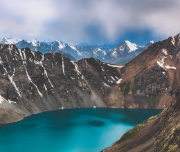 Озеро Алакёль, Киргизия, Центральный Тянь-Шань